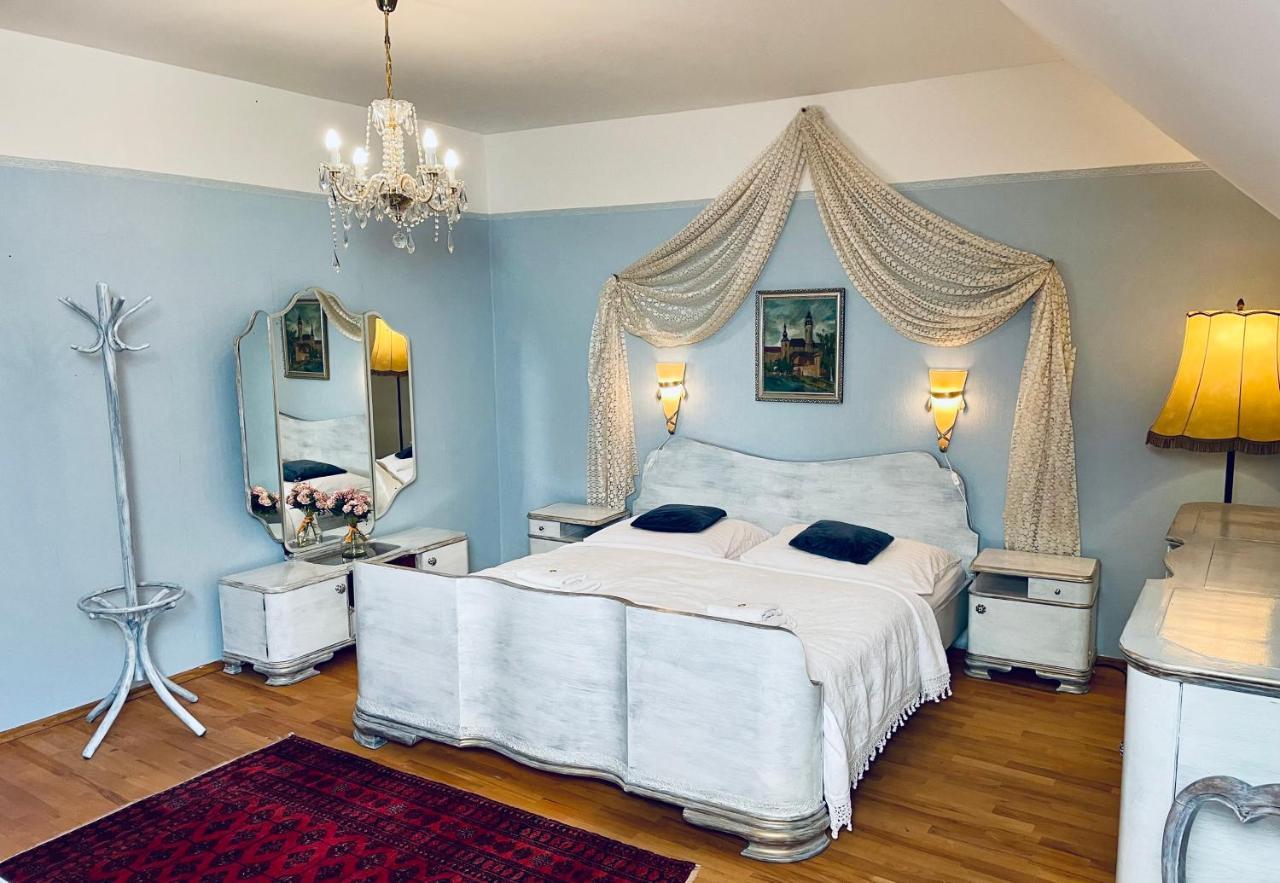 Hotel Barcadam Банска-Штьявница Экстерьер фото